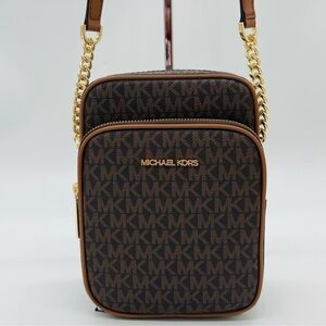 Michael Kors Medium NS Chain Xbody
Bag Brown